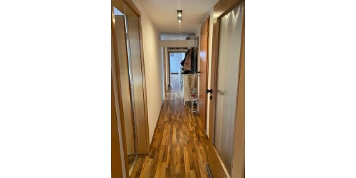 Dachgeschoßwohnung Höxter - 2 Zimmer, 75 m&sup2;, 490&euro; | Angebot:25963728