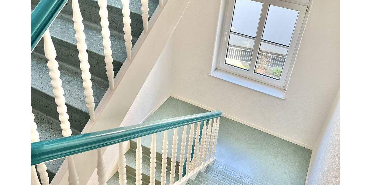 Etagenwohnung Detmold Innenstadt - 2 Zimmer, 69 m&sup2;, 600&euro; | Angebot:25694608