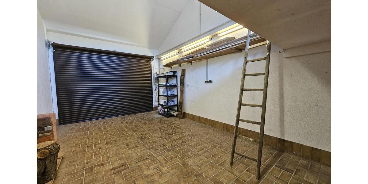 Mehrfamilienhaus, Wohnhaus Bad Soden-Salmünster Salmünster - 7.5 Zimmer, 310 m&sup2;, 2.490&euro; | Angebot:26508540