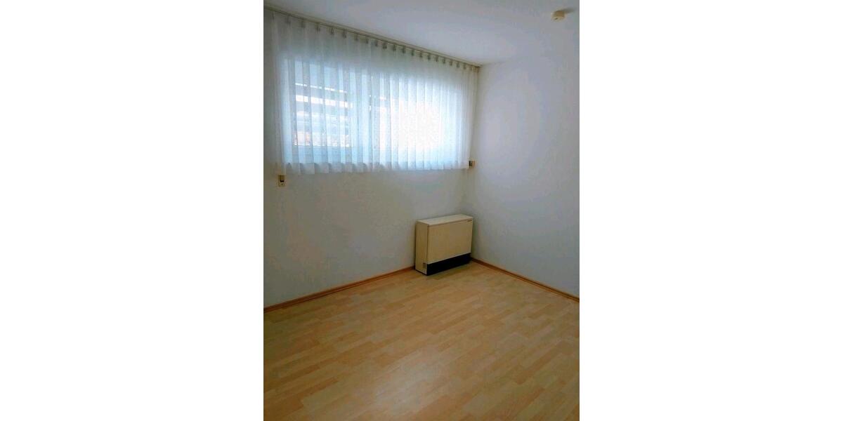 Etagenwohnung Meßstetten - 2.5 Zimmer, 80 m&sup2;, 890&euro; | Angebot:25615118