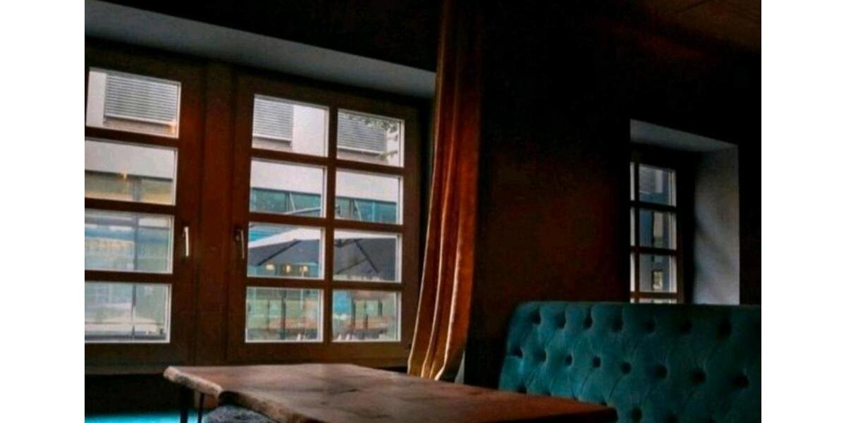 Einfamilienhaus Bielefeld - 2 Zimmer, 90 m&sup2;, 2.300&euro; | Angebot:24732303