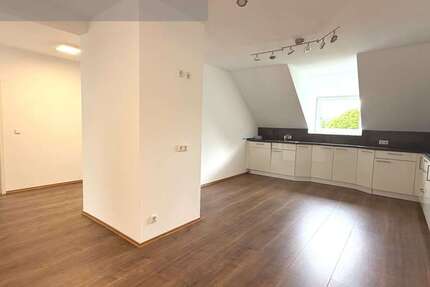 Wohnung Bexbach - 3 Zimmer, 135 m&sup2;, 1.000&euro; | Angebot:26627020