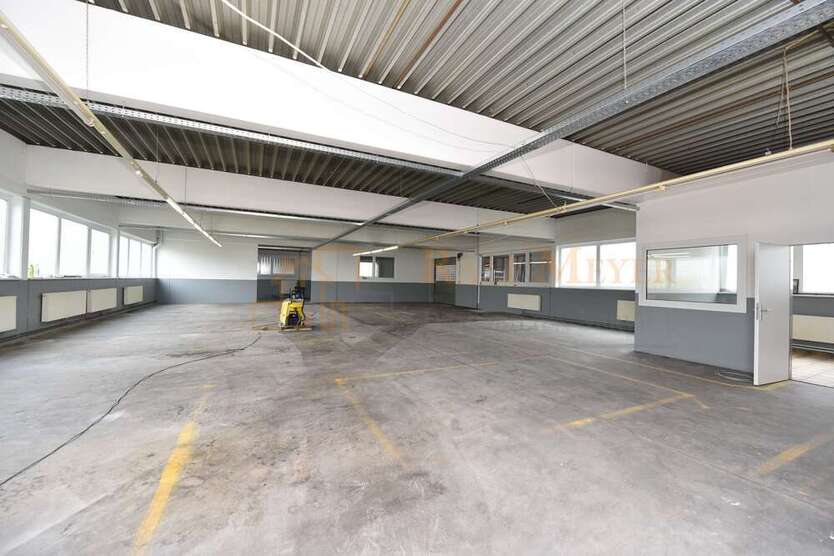 Halle in Hüttenberg 3.800 € 520 m²