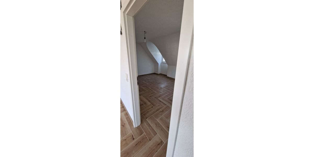 Neu sanierte grosse 3+-Zimmer Whg. Zentrum Grenzach mit BalkonLift - nagelneue Küche - Etagenwohnung Grenzach-Wyhlen Wyhlen | Angebot:26217196