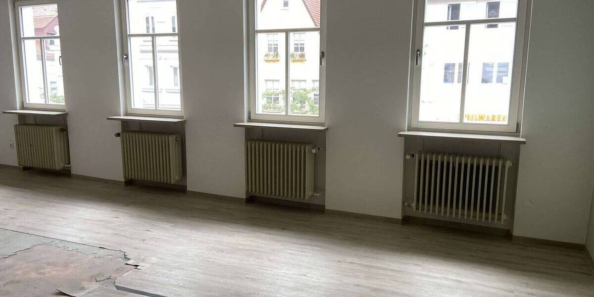 Gewerbeobjekt Forchheim - 2.200&euro; | Angebot:24112971