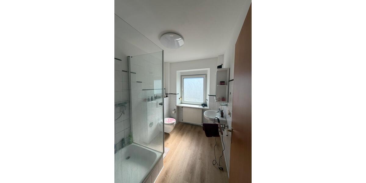 Etagenwohnung Eppelborn - 3 Zimmer, 84 m&sup2;, 850&euro; | Angebot:26293954