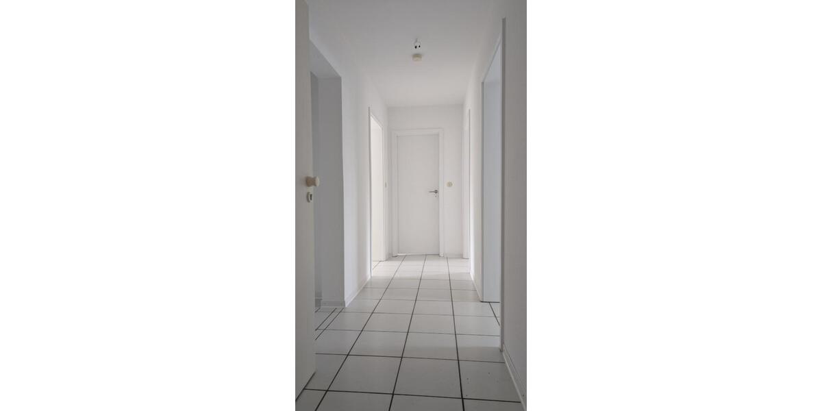 Erdgeschoßwohnung Bodenwerder - 3 Zimmer, 83 m&sup2;, 690&euro; | Angebot:25590472