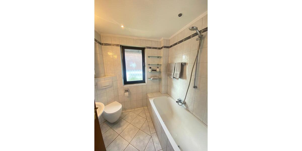 Etagenwohnung München Trudering-Riem - 5 Zimmer, 135 m&sup2;, 3.500&euro; | Angebot:26578060