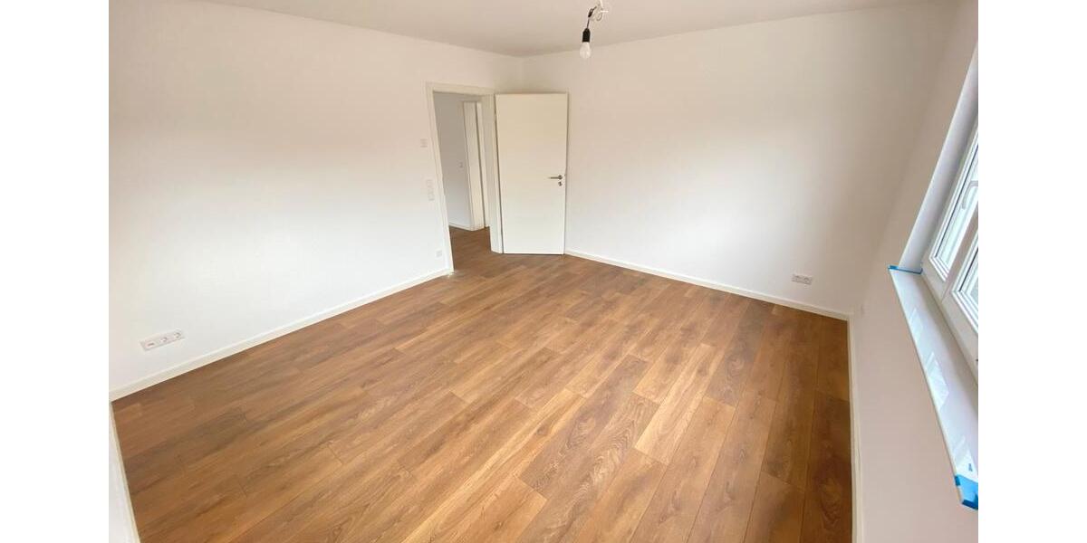 Etagenwohnung Schorndorf - 3.5 Zimmer, 82 m&sup2;, 1.300&euro; | Angebot:26600785