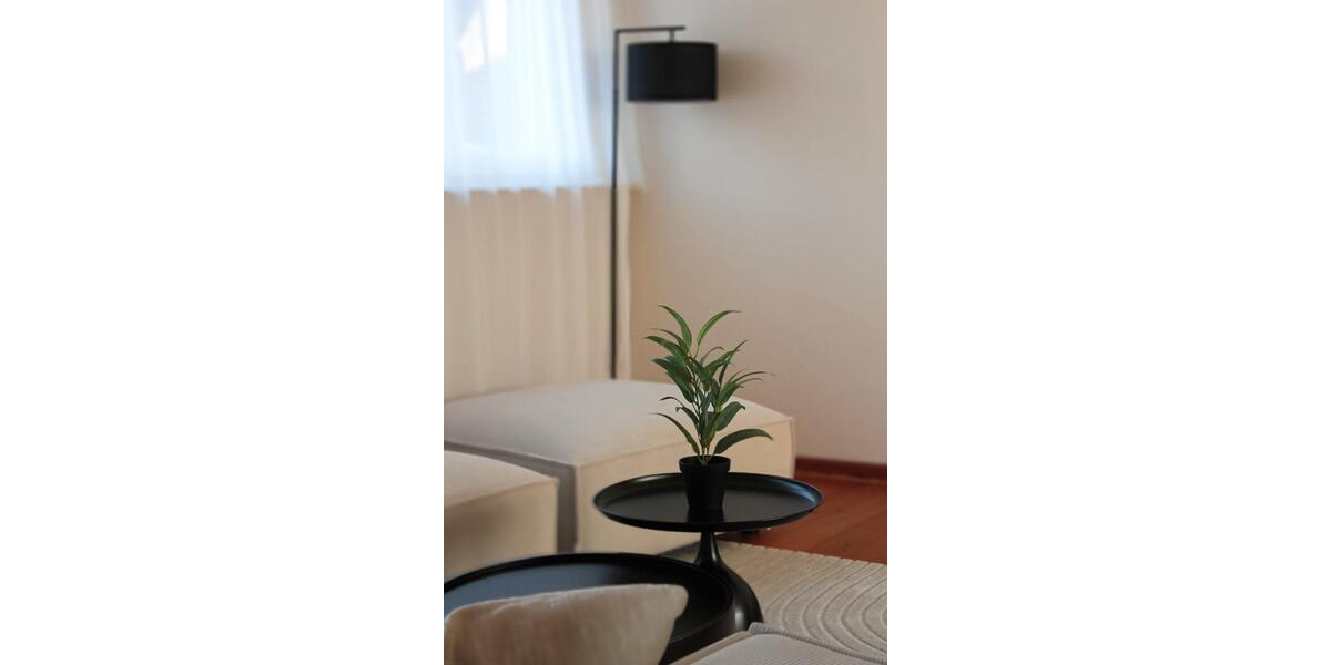 Wohnen auf Zeit Bergheim - 4 Zimmer, 120 m&sup2;, 179&euro; | Angebot:26373210
