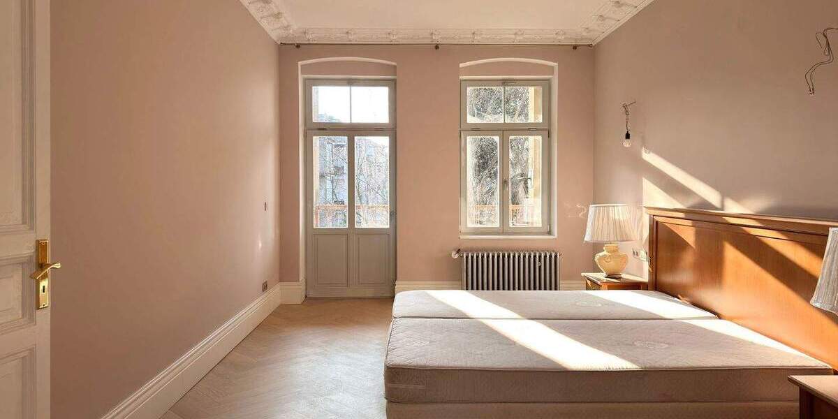 Etagenwohnung Görlitz Innenstadt - 4 Zimmer, 140 m&sup2;, 1.400&euro; | Angebot:26335689