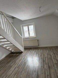 Etagenwohnung Rossau Schönborn-Dreiwerden - 4 Zimmer, 77 m&sup2;, 425&euro; | Angebot:25692479