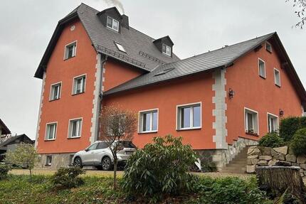 Wohnung Stollberg (Erzgebirge) - 3 Zimmer, 80 m&sup2;, 560&euro; | Angebot:25171994