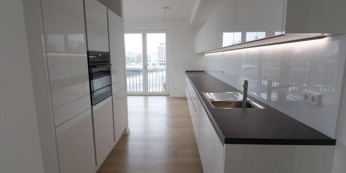 Etagenwohnung Wedel - 4 Zimmer, 139 m&sup2;, 3.225&euro; | Angebot:24226772