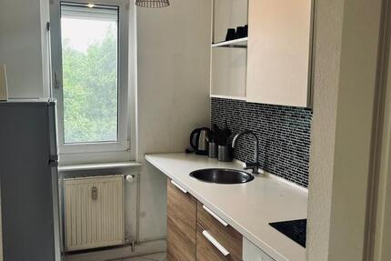 Wohnung Neukieritzsch - 4 Zimmer, 75 m&sup2;, 900&euro; | Angebot:25586935