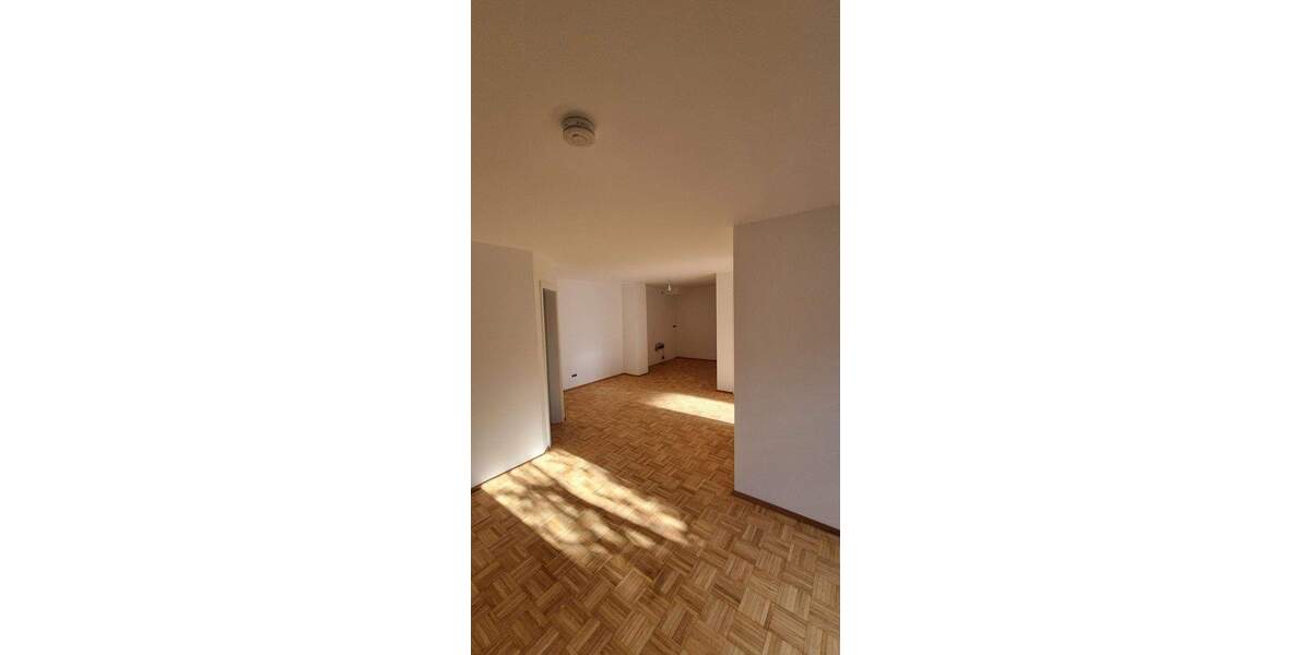 Etagenwohnung Schlüchtern - 2 Zimmer, 83 m&sup2;, 630&euro; | Angebot:25752233