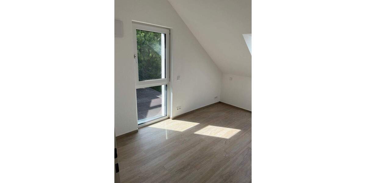 Etagenwohnung Siegburg Dreesch - 2 Zimmer, 71 m&sup2;, 990&euro; | Angebot:25909104
