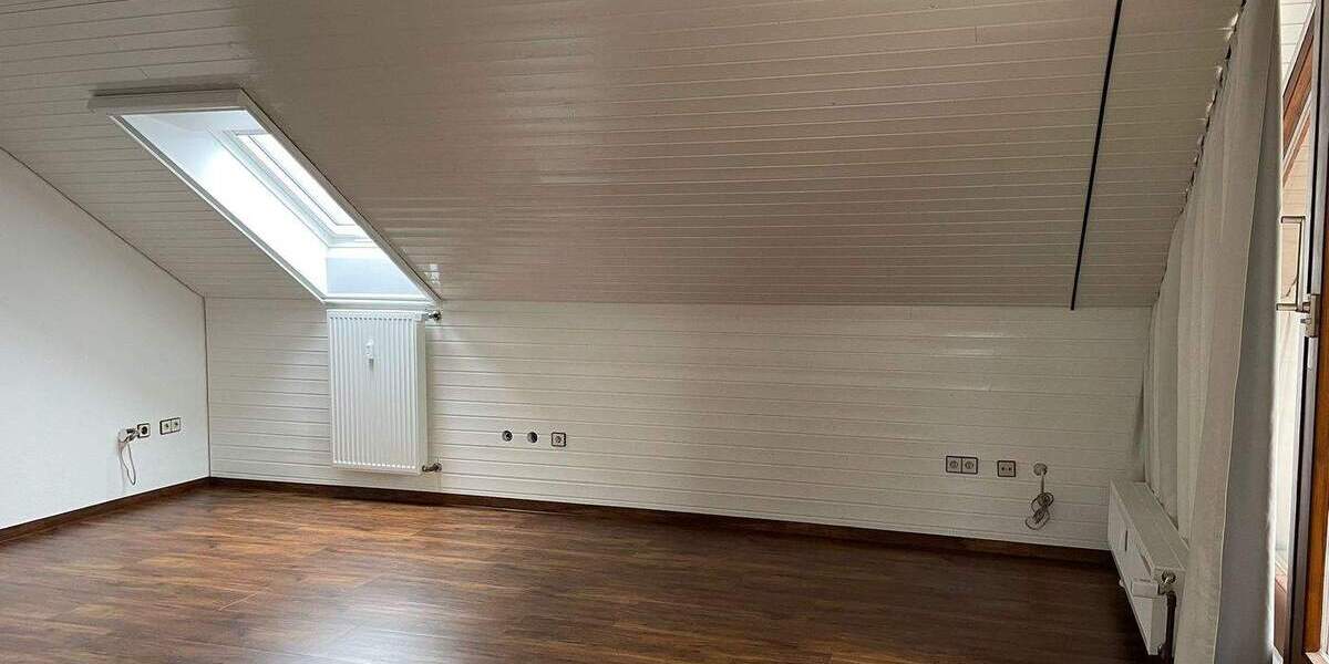 Etagenwohnung Neustadt an der Aisch Neustadt - 2 Zimmer, 75 m&sup2;, 720&euro; | Angebot:25660938