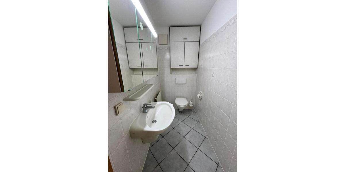 Etagenwohnung Dossenheim - 3 Zimmer, 125 m&sup2;, 1.800&euro; | Angebot:26030736