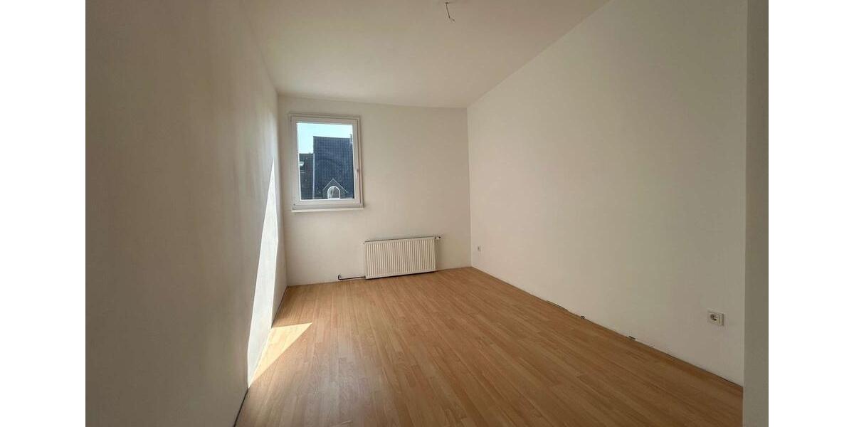 Etagenwohnung Dortmund Innenstadt West - 4 Zimmer, 90 m&sup2;, 1.350&euro; | Angebot:24475047