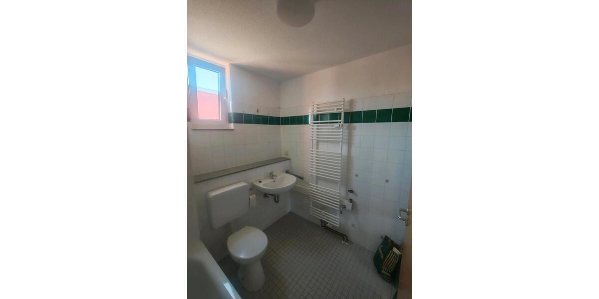 Maisonettenwohnung Saarbrücken West - 3 Zimmer, 70 m&sup2;, 800&euro; | Angebot:26522882