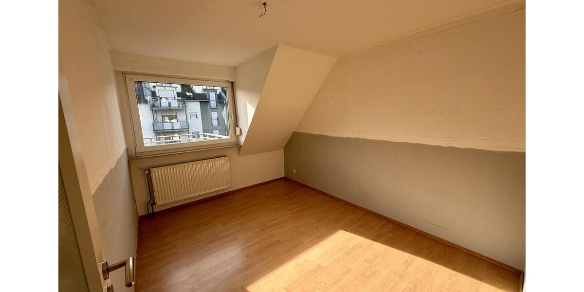 Dachgeschoßwohnung Koblenz Bubenheim - 4 Zimmer, 90 m&sup2;, 830&euro; | Angebot:26198703