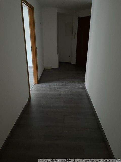 2,5 Raumwohnung im Dachgeschoss in FH-Nähe -Leipziger Straße 3 zimmer