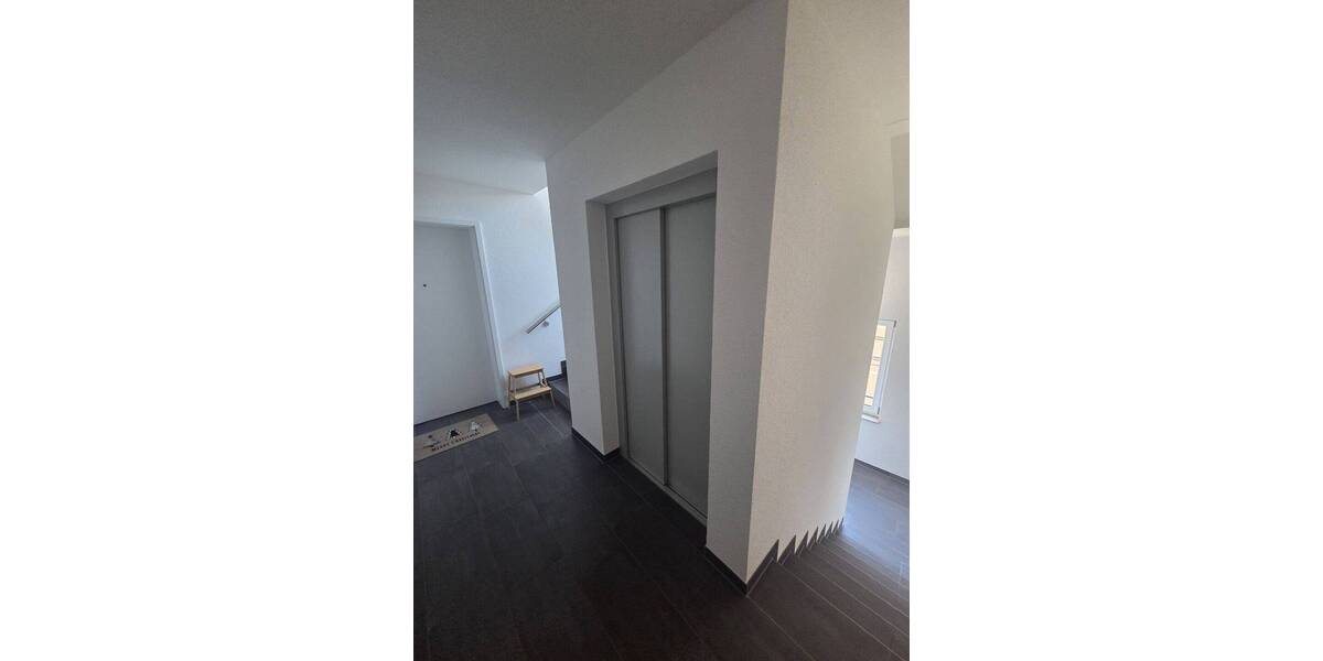 Etagenwohnung Erfurt Brühlervorstadt - 2 Zimmer, 76 m&sup2;, 1.170&euro; | Angebot:26643512