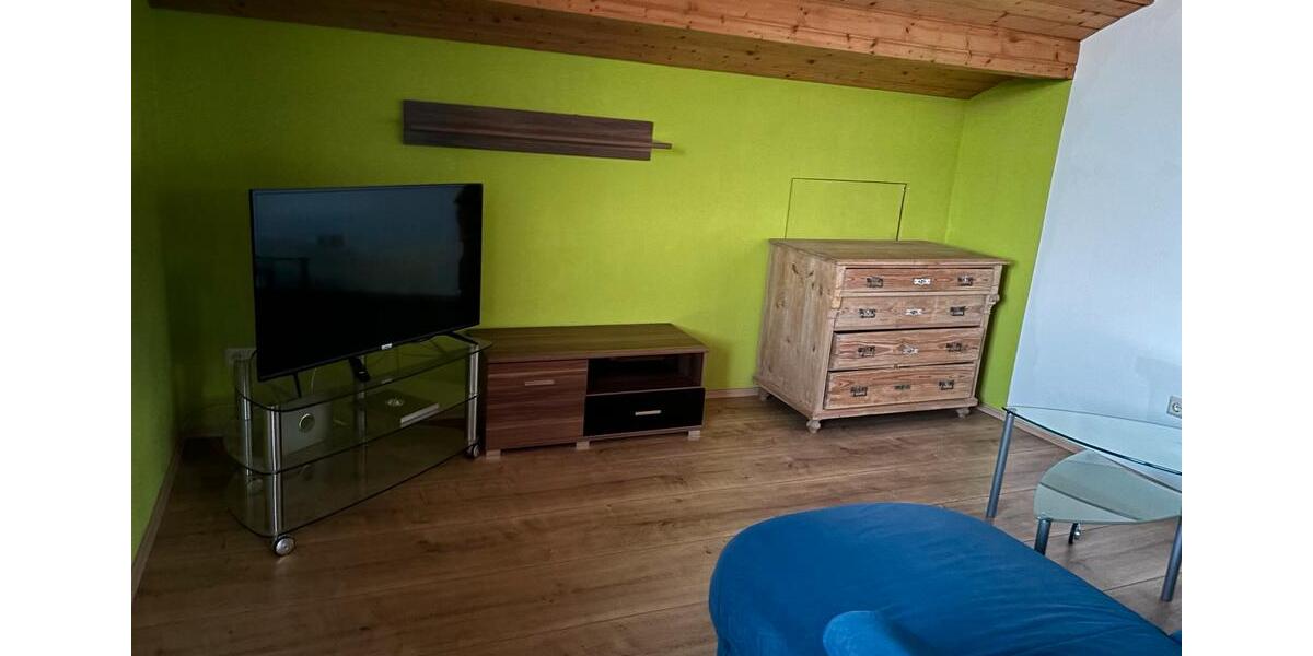 Dachgeschoßwohnung Tann - 2 Zimmer, 700&euro; | Angebot:23599750