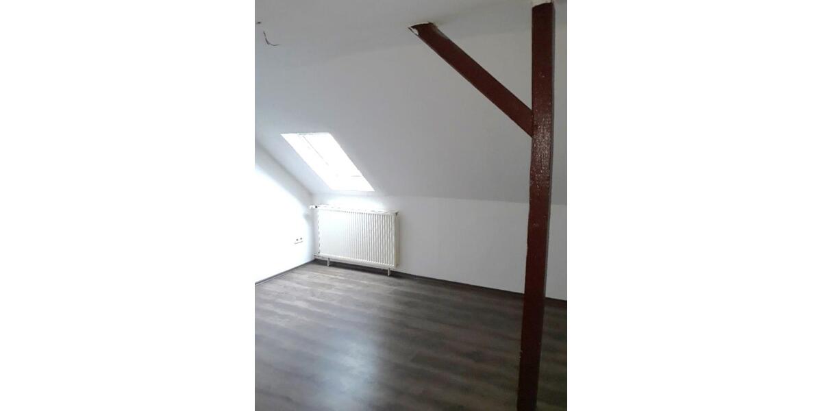 027005 - 4 ZKB Wohnung im 2. OG links zu vermieten 4 zimmer