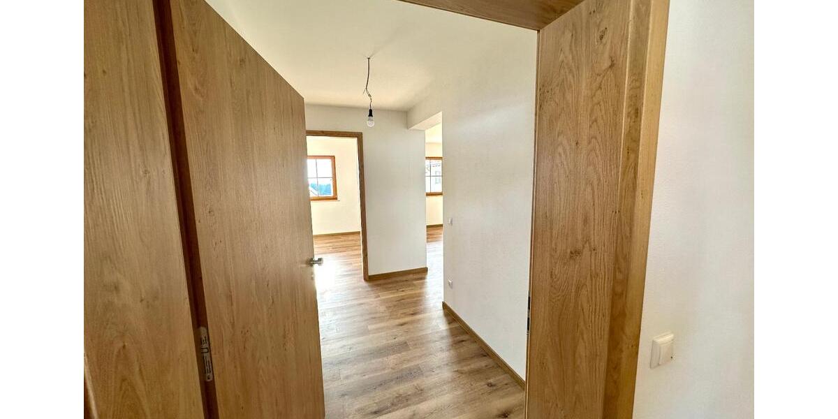Etagenwohnung Sankt Oswald-Riedlhütte Riedlhütte - 3 Zimmer, 70 m&sup2;, 9&euro; | Angebot:24884566