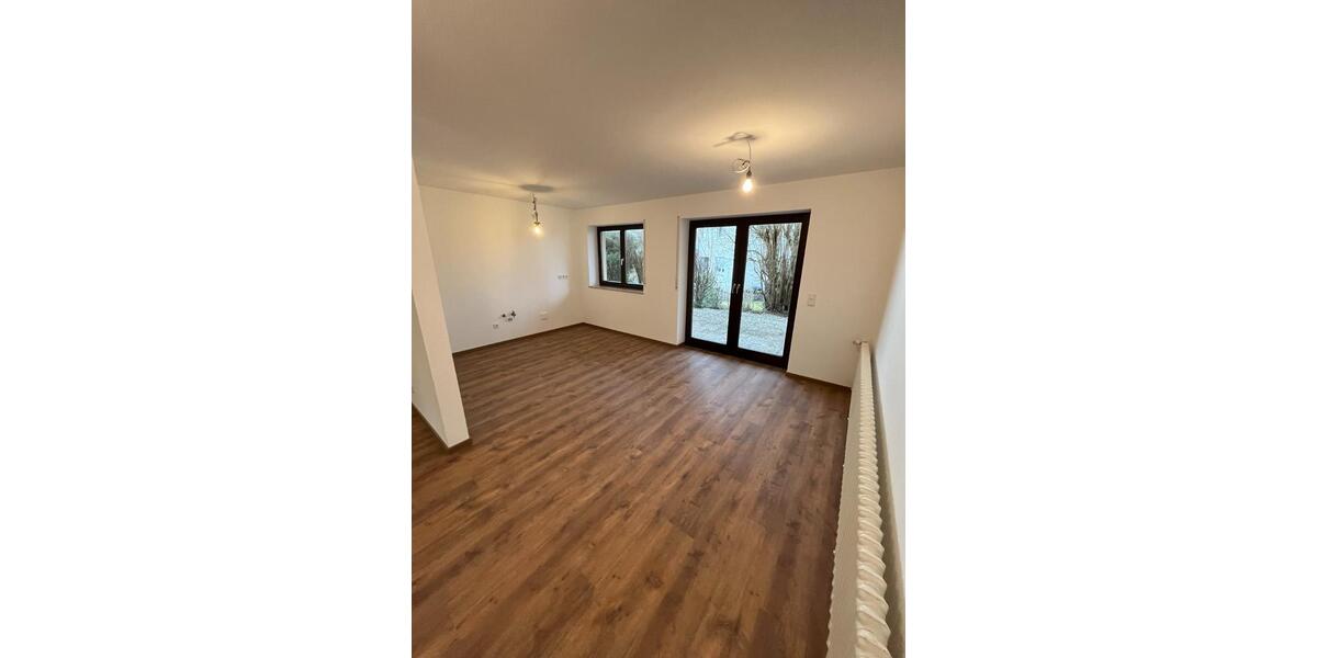 Erdgeschoßwohnung Bad Kissingen - 4.5 Zimmer, 120 m&sup2;, 1.350&euro; | Angebot:25637740