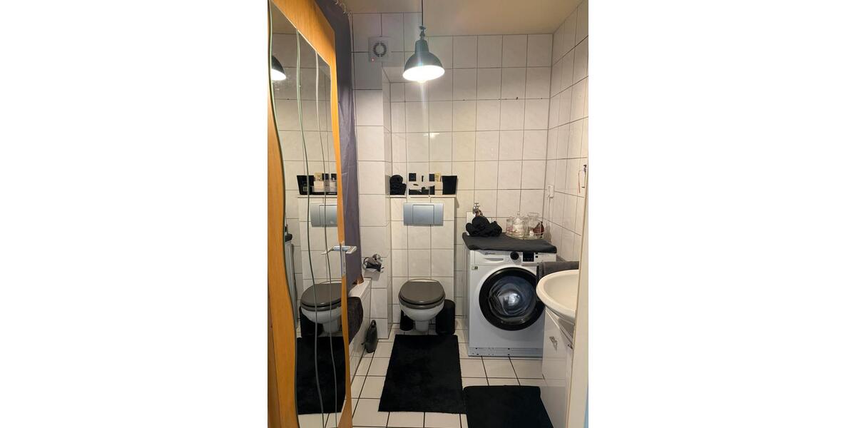 Dachgeschoßwohnung Bonn - 2 Zimmer, 63 m&sup2;, 980&euro; | Angebot:25267732