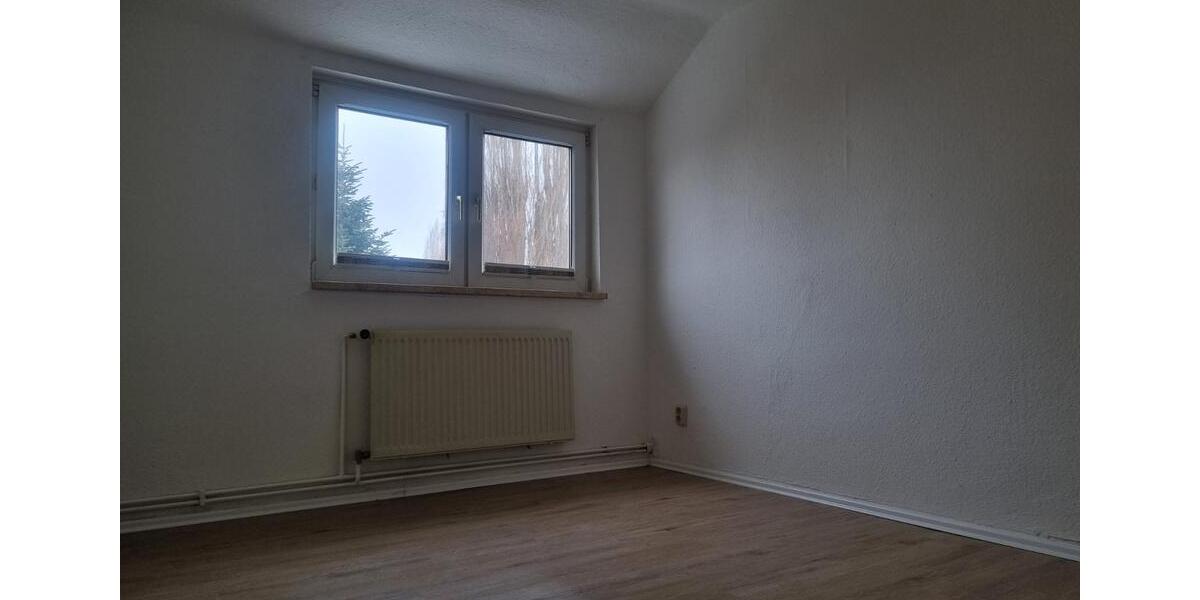 Etagenwohnung Halberstadt - 3 Zimmer, 57 m&sup2;, 325&euro; | Angebot:25805153