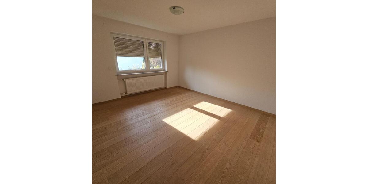 Erdgeschoßwohnung Haigerloch - 4 Zimmer, 140 m&sup2;, 1.400&euro; | Angebot:24395840