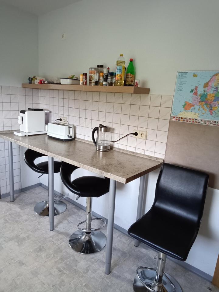 Zimmer zu vermieten