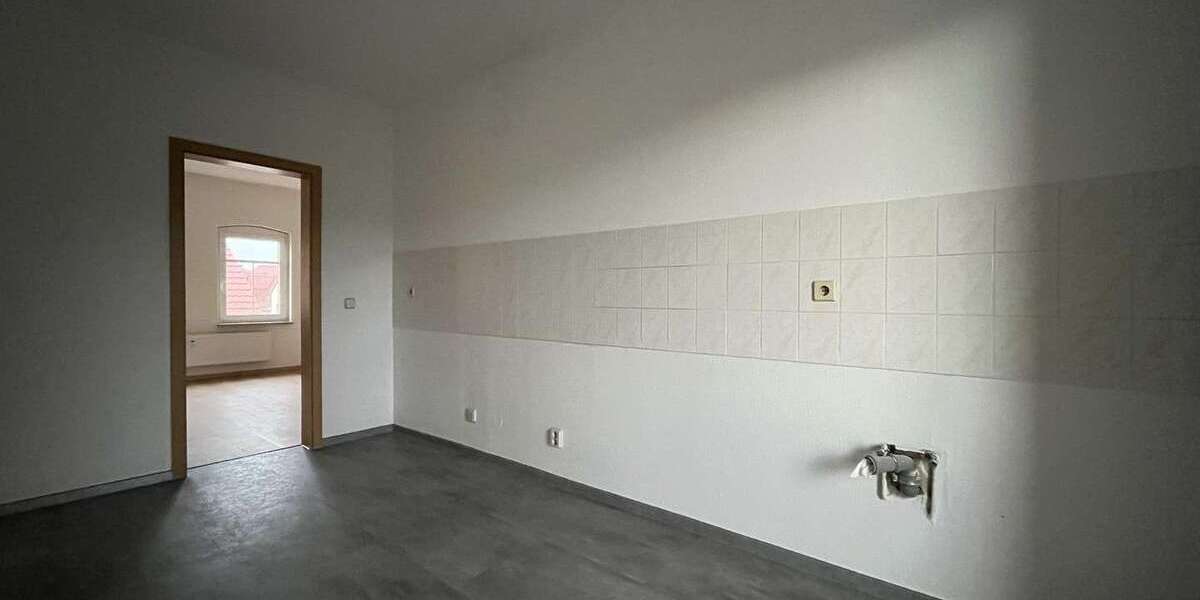 Etagenwohnung Pegau Carsdorf - 1 Zimmer, 38 m&sup2;, 350&euro; | Angebot:25941432