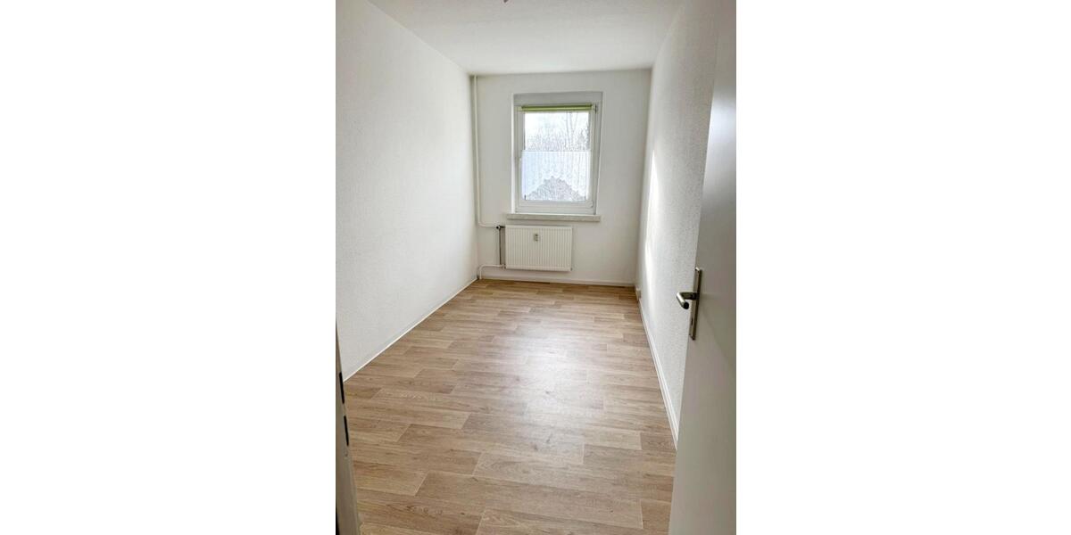 Etagenwohnung Borna - 3 Zimmer, 59 m&sup2;, 288&euro; | Angebot:24946760