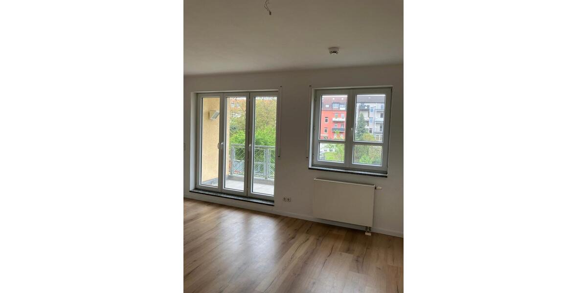 Etagenwohnung Dessau-Roßlau Dessau - 1 Zimmer, 33 m&sup2;, 300&euro; | Angebot:26535644