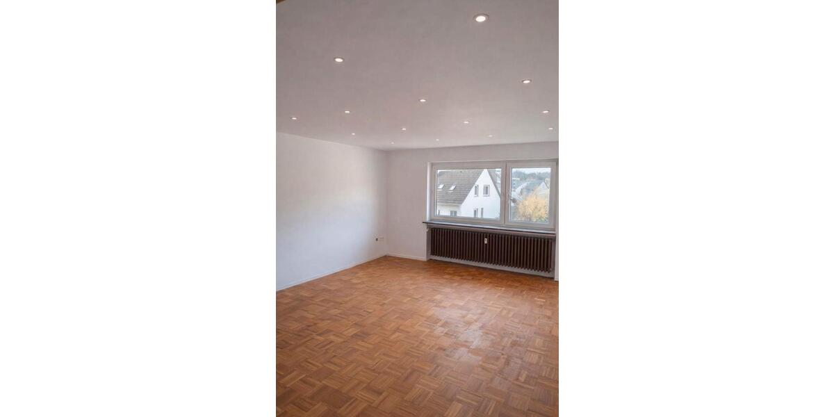 Etagenwohnung Sontra - 4 Zimmer, 95 m&sup2;, 550&euro; | Angebot:26654353