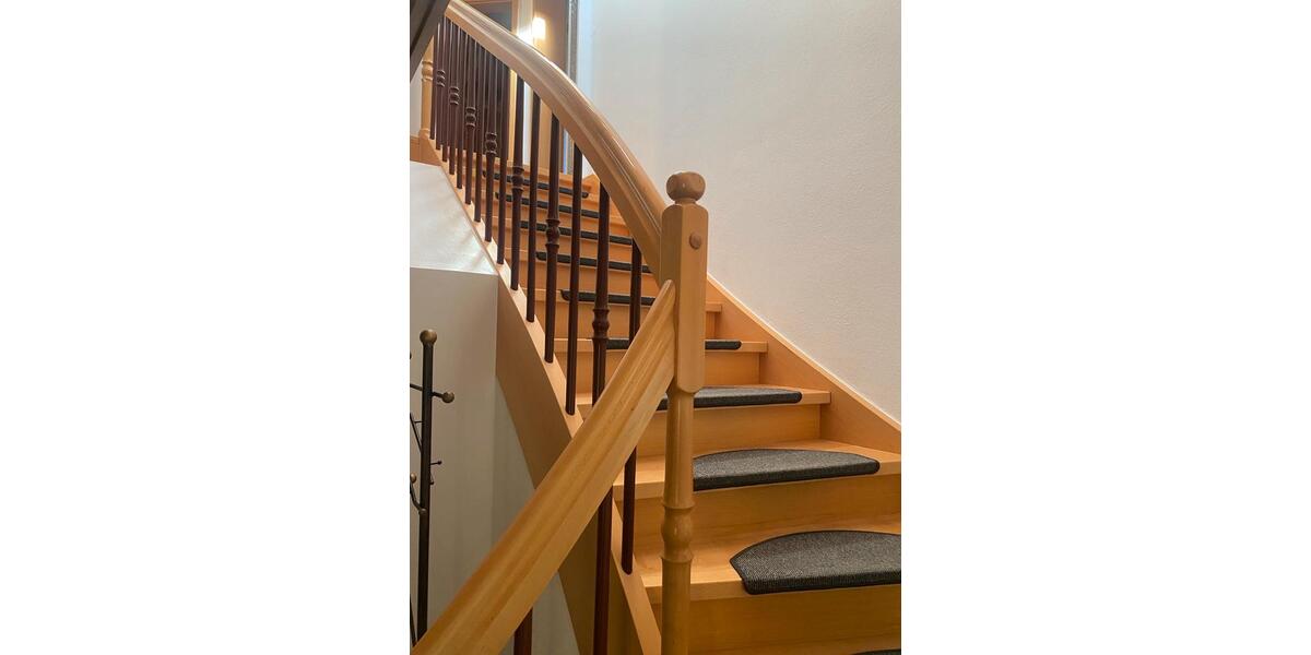 Dachgeschoßwohnung Kolitzheim - 4 Zimmer, 144 m&sup2;, 980&euro; | Angebot:26515791