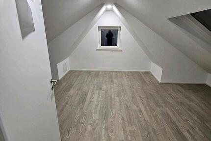Wohnung Eislingen (Fils) - 2 Zimmer, 65 m&sup2;, 850&euro; | Angebot:26537282