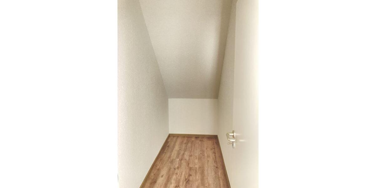 Etagenwohnung Forst (Lausitz) - 2 Zimmer, 69 m&sup2;, 480&euro; | Angebot:26545692
