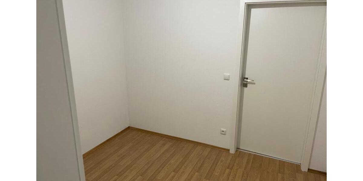 Etagenwohnung Osterhofen - 2 Zimmer, 92 m&sup2;, 644&euro; | Angebot:26648171