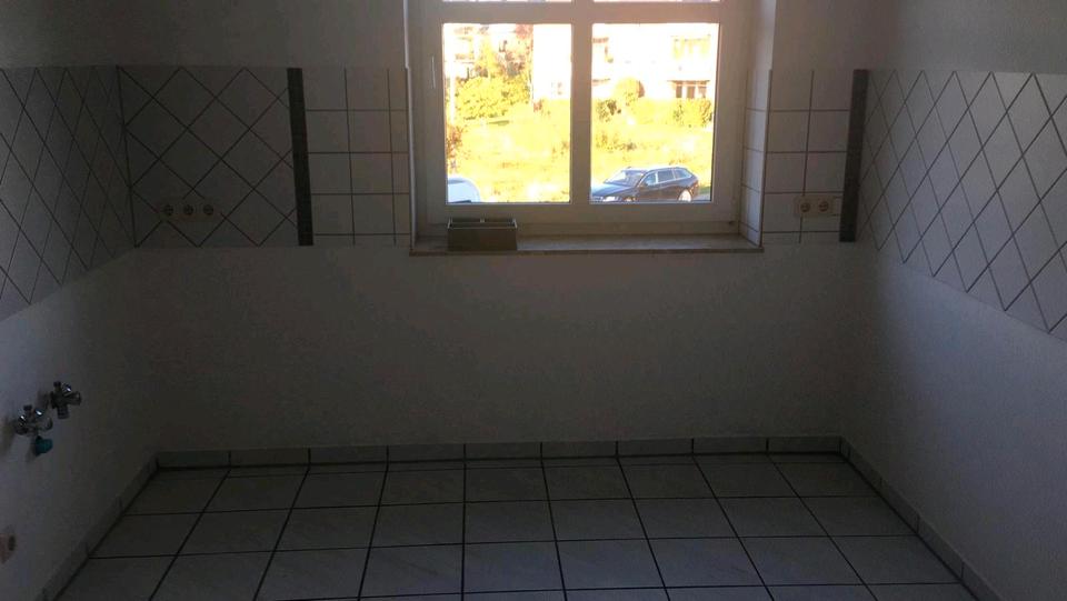 Etagenwohnung Bückeburg - 4 Zimmer, 100 m&sup2;, 1.350&euro; | Angebot:26048281