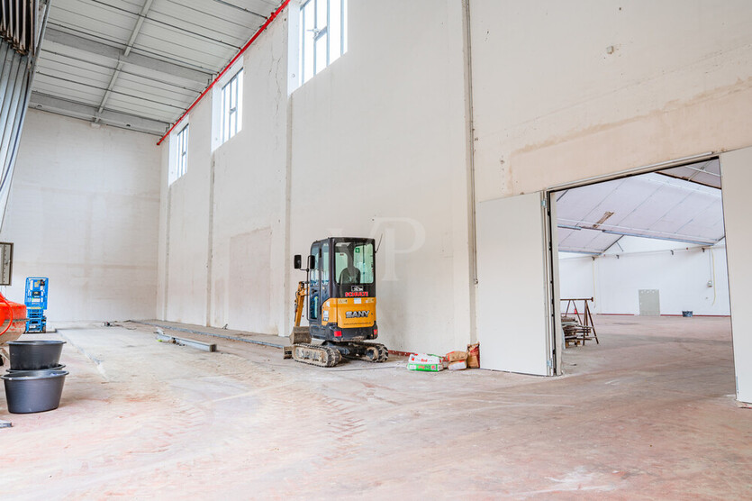 Hallenteil zur Nutzung als Lager, Produktion oder Versand zimmer