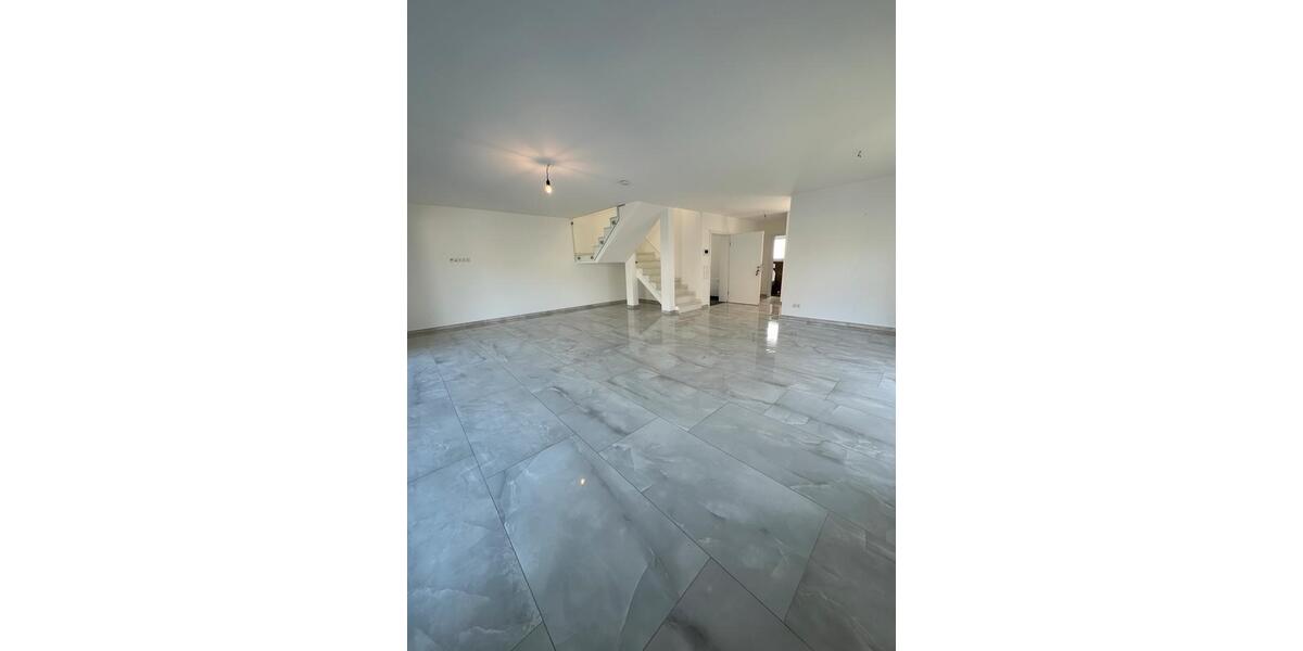 Doppelhaushälfte Oberrot - 5 Zimmer, 150 m&sup2;, 1.500&euro; | Angebot:25382984