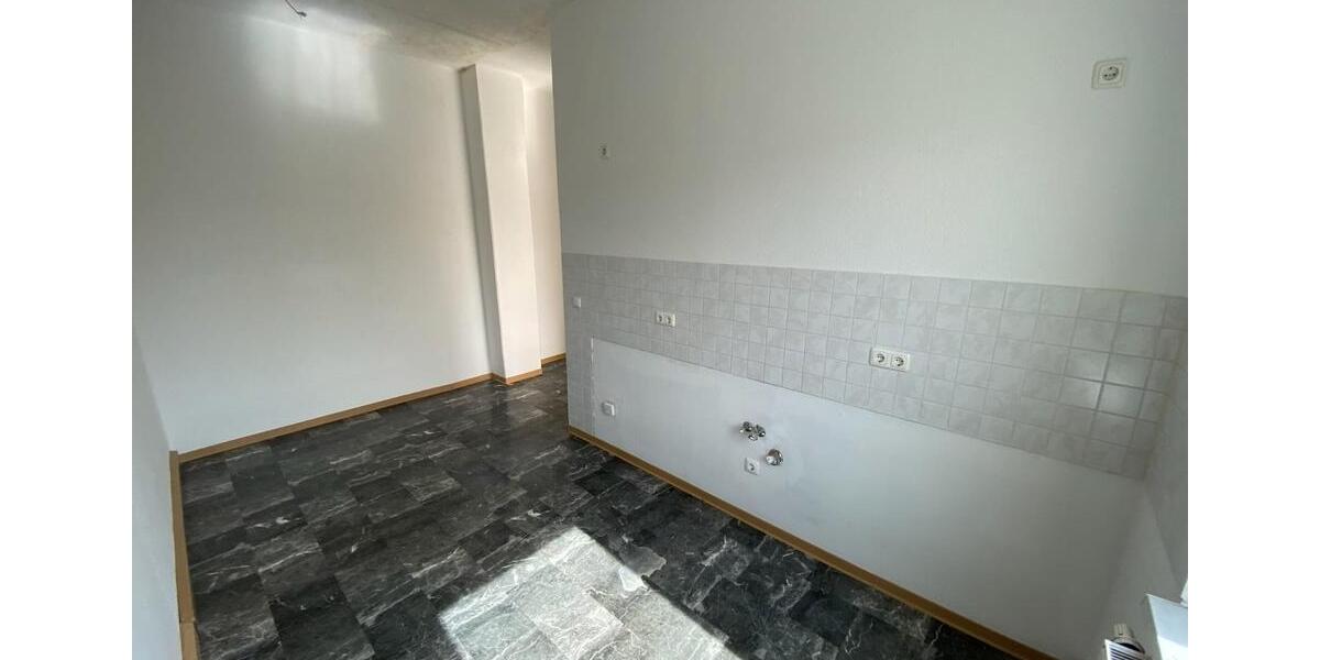 Etagenwohnung Riesa Neuweida - 4 Zimmer, 107 m&sup2;, 550&euro; | Angebot:26635368