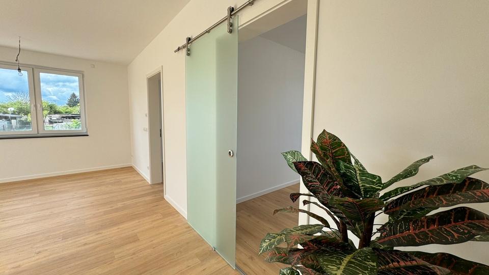 Etagenwohnung Raguhn-Jeßnitz Jeßnitz - 2 Zimmer, 75 m&sup2;, 755&euro; | Angebot:25999382