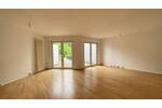MODERNISIERTES RMH MIT TERRASSE UND TG-STELLPLATZ IN BELIEBTER LAGE AM GALGENBERG